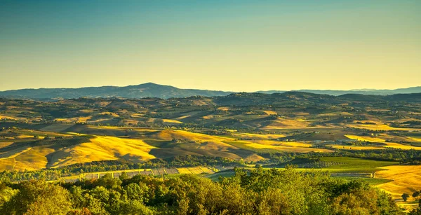 Vista de Montegiovi para o campo da Toscana. Toscana, Itália — Fotografia de Stock