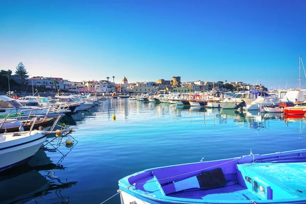 Ischia island and boats in Forio marina. Campania, Italy. — Stock Photo, Image