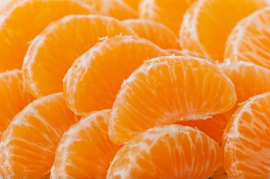 Ahşap arka plan, meyve mandalina dilimleri.