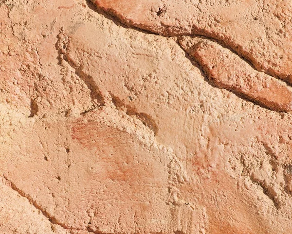 Kırmızı Çamurdan Yapılmış Eski Bir Duvarın Parçası Soyut Eski Arkaplan — Stok fotoğraf