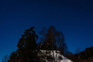 bir gece manzara fotoğraf Avusturya'da yarım ay vurdu..