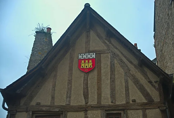 Fully restored old medieval traditional house in Dinan, France — 스톡 사진