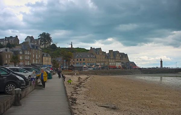 CANCALE, FRANCE - 7 avril 2019 - Vue de la promenade au bord de l'océan Atlantique — Photo