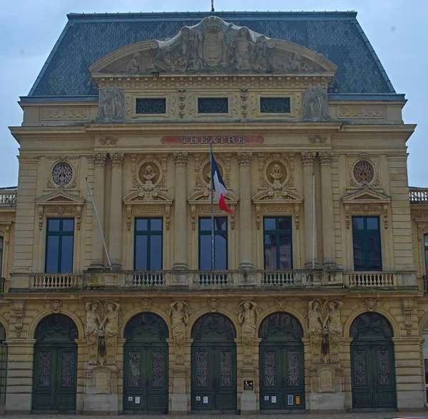 Cherbourg, Franciaország - 2019. június 6. - Színházépület a belvárosban — Stock Fotó