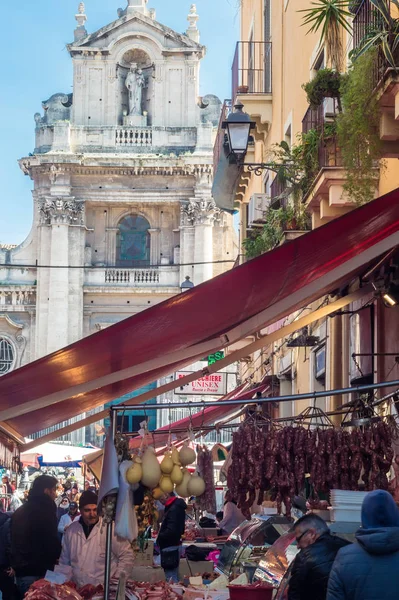 Catania February Men Selling Meat Local Market Catania Called Pescheria — Stock Photo, Image