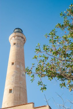 Sicilya, İtalya 'daki iSan Vito Lo Capo kasabasındaki deniz feneri.