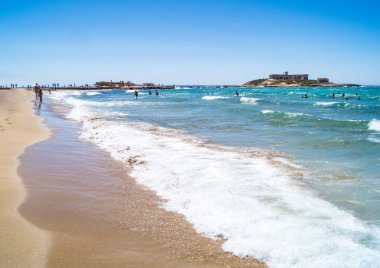 Adanın en güney ucunda Sicilya, burada Akdeniz ve İyon Denizi arasındaki toplantı hayran olabilir akımları,
