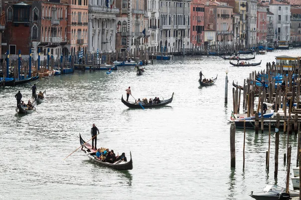 Venska Italien Ruari 2017 Gondolas Canal Grande Venedig Italien — Stockfoto