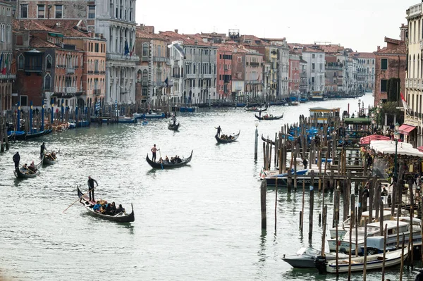 Venice Italy February 2017 Gondolas Terusan Besar Venesia Italia — Stok Foto