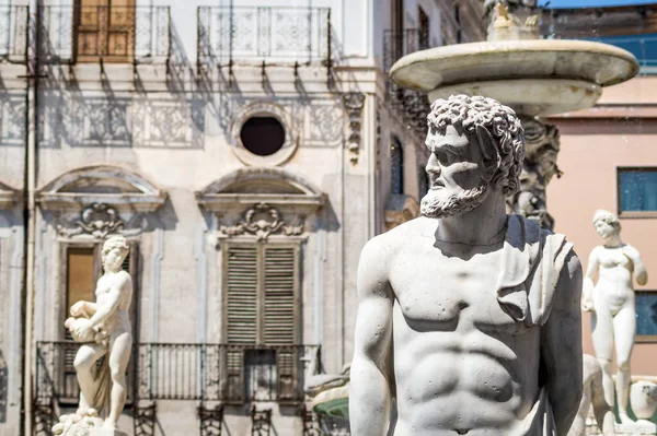 Marmeren Standbeeld Piazza Pretoria Ook Bekend Als Plein Van Schaamte — Stockfoto