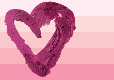 ezilmiş kırmızı kalp şeklinde