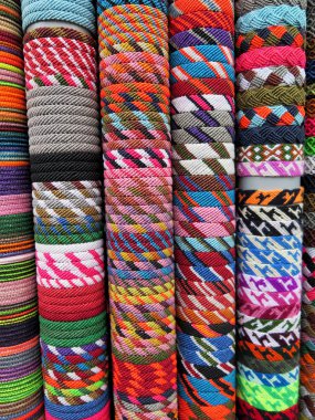 Perulu el yapımı yün kumaş