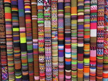 Perulu el yapımı yün kumaş