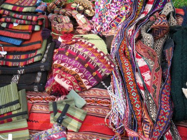 Perulu el yapımı yün kumaş