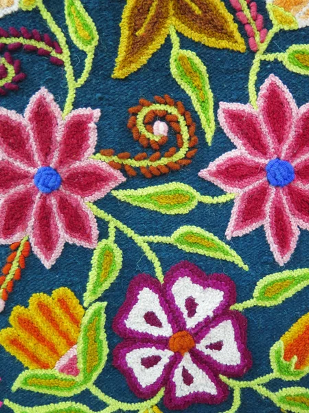 Peruvian hand made flower woolen fabric — Stock Photo, Image