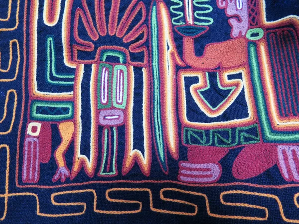 Перуанская шерстяная ткань ручной работы — стоковое фото