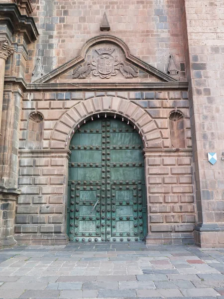 Kathedraal kerk op de Plaza de Armas. Cuzco, Peru — Stockfoto