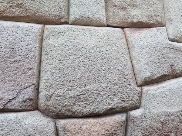 天然火山石で作られたインカの壁。ペルーのクスコ — ストック写真