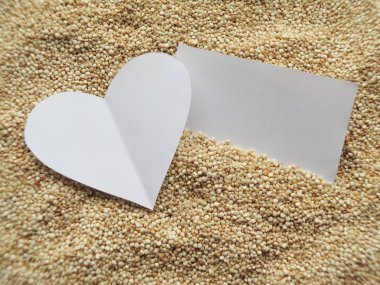 portre Raw Kuskus Kuskus irmik üzerinde kalp şeklinin 