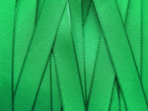 Fond de ruban de satin vert — Photo