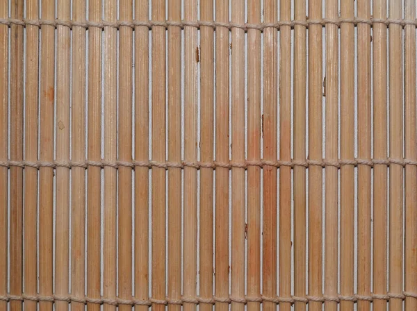 Tikar bambu untuk membungkus sushi — Stok Foto