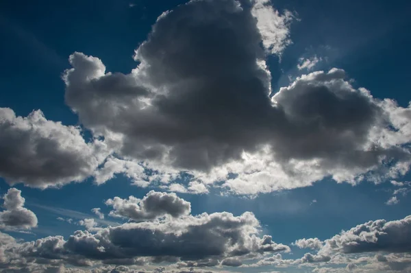 Hermosa Nube Forma Corazón — Foto de Stock