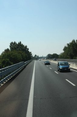 İtalya otobanda araba binmek
