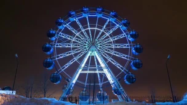 Pariserhjul spinning och blinkande färgade lampor — Stockvideo