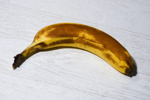 Ripe Banana White Wooden Background Close — Stock Photo, Image