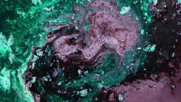 摘要混合颜色的大理石图案 绿松石 白色和勃艮第色与清澈的液体混合在一起 — 图库视频影像
