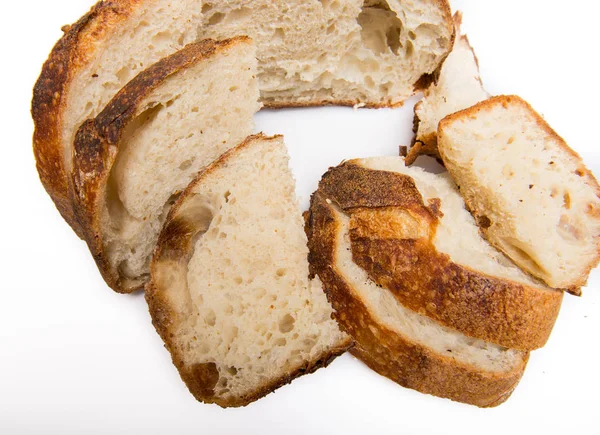 Кусочки белого хлеба из теста — стоковое фото