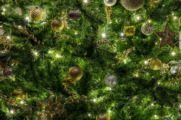 Detalle del árbol de Navidad con luces Imagen de stock