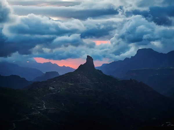 Paesaggio montano nell'isola di Gran Canaria — Foto Stock
