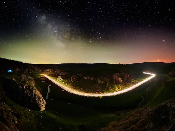 Cielo nocturno con Vía Láctea y estrellas — Foto de Stock