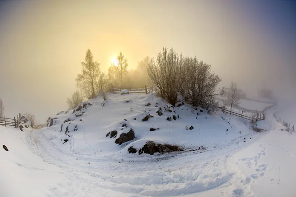 Bellissimo Paesaggio Montano Invernale Fundatura Ponorului Romania — Foto Stock