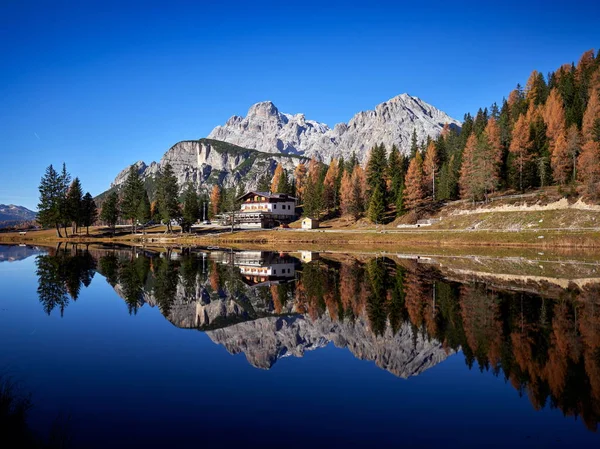 Lago Antorno no Parque Nacional — Fotografia de Stock