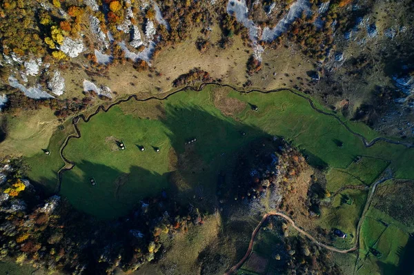 Paysage de montagne en automne matin — Photo