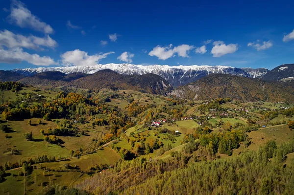 Cárpatos montañas campo — Foto de Stock