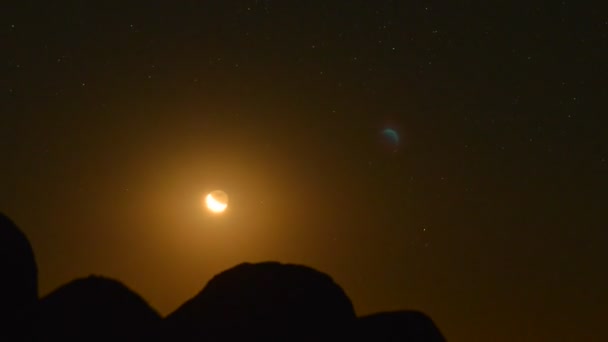 Cielo nocturno con Vía Láctea — Vídeos de Stock