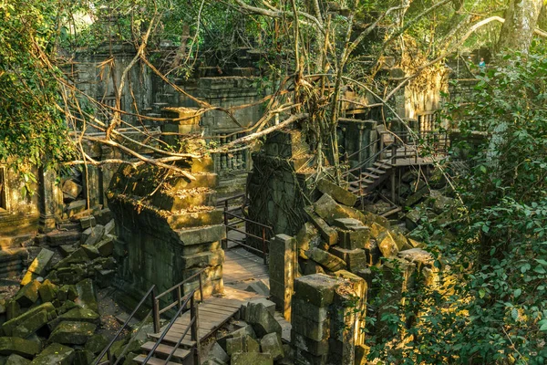 Beng Mealea templo ruínas perto de Siem Reap, Camboja — Fotografia de Stock