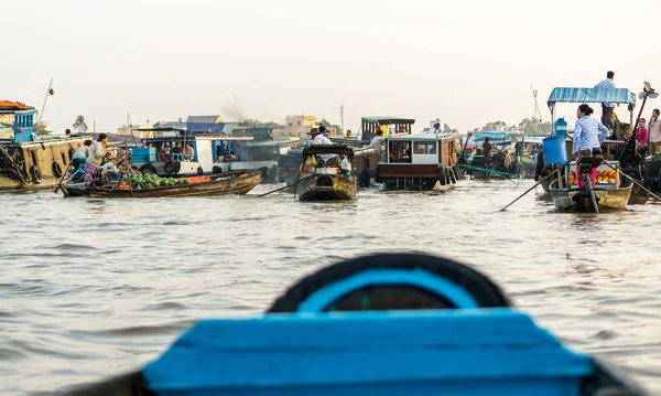 Cai Can Tho, Vietnam pazarda yüzen Rang