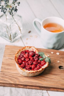 diyet vişneli pasta