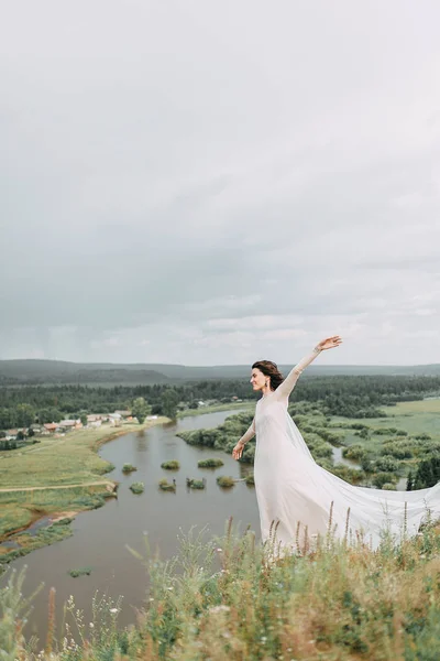 Pernikahan di pegunungan — Stok Foto