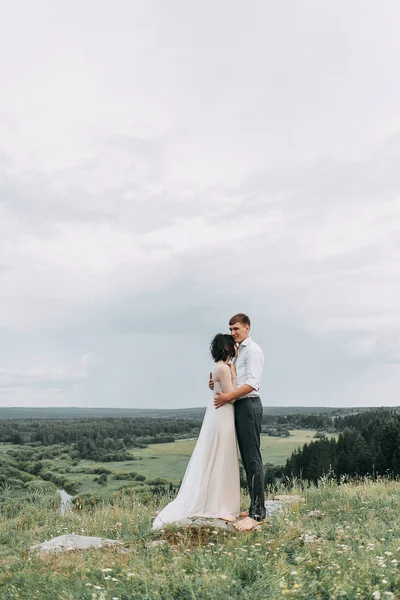 Matrimonio in montagna — Foto Stock