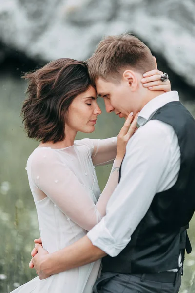Pernikahan di pegunungan — Stok Foto