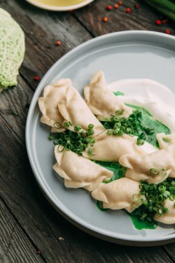 Köfte Patates, peynir, çilek ile