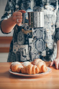 çikolata ile kek pişirme