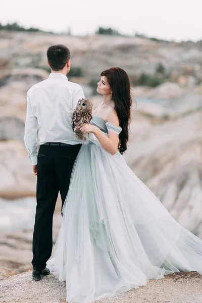 Casamento místico com corujas — Fotografia de Stock