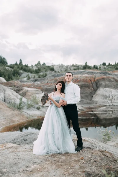 Mystiska bröllop med ugglor — Stockfoto