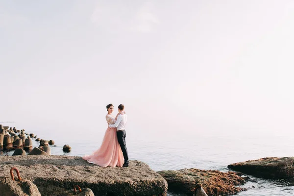 Σύγχρονο Γάμο Στα Βουνά Σότσι Και Θάλασσα Ένα Γάμο Ευρωπαϊκό — Φωτογραφία Αρχείου
